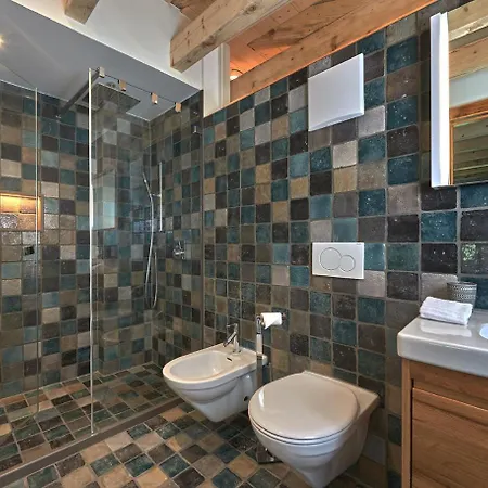 Lejlighed Penthouse Tschugge *